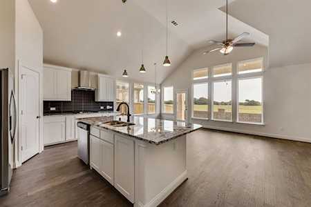 306 Gleneagles Drive Garland, TX 75040