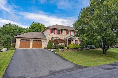 6059 Tamarack Dr Allentown, PA 18104