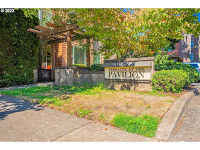 347 Rustic PL #26 Eugene, OR 97401