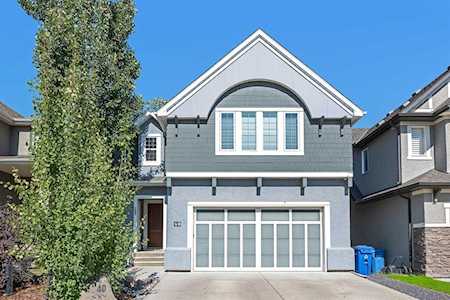 40 Mahogany Manor SE Calgary, AB T3M 0Y3