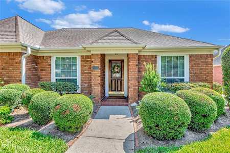 2103 Royal Oaks Dr League City, TX 77573