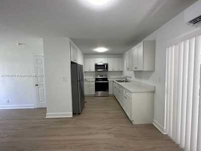 2221 Monroe St #8 Hollywood, FL 33020