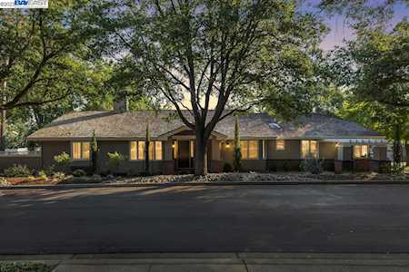 7981 Winged Foot Court Pleasanton, CA 94588