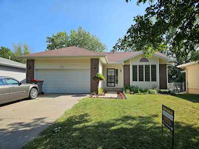 2131 W MILLSTONE Rd Lincoln, NE 68522