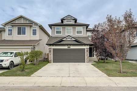 358 Coopers Dr SW Airdrie, AB T4B0L8