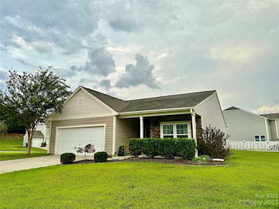 216 Austin Field Ct Mount Holly, NC 28120