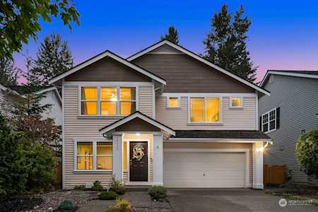 34529 SE Linden Loop Snoqualmie, WA 98065