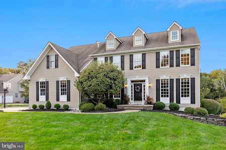 21 Providence Ct Newtown, PA 18940