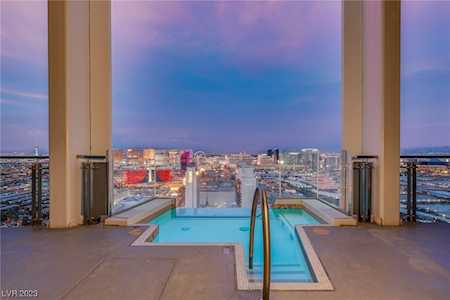 4381 Flamingo Rd #58304 Las Vegas, NV 89103