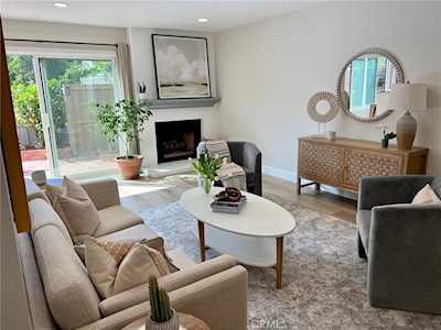 3249 Caminito Ameca La Jolla, CA 92037