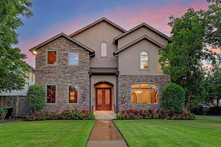5319 Aspen St Bellaire, TX 77401