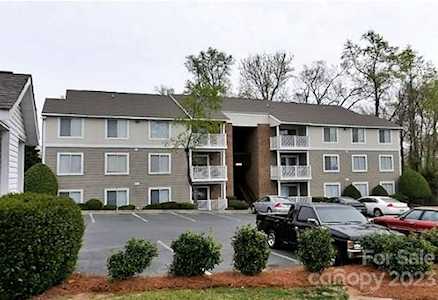9531 University Terrace Dr Charlotte, NC 28262