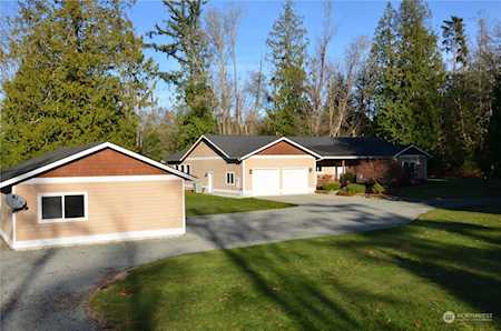1761 Tamarack Ln Camano Island, WA 98282
