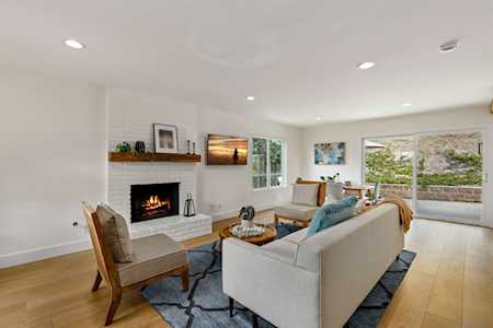 10236 Avenida De La Cantina San Diego, CA 92129