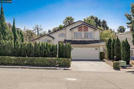 497 Hanley Drive Pinole, CA 94564