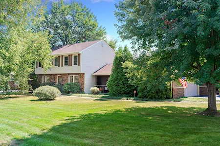 35W827 Park Ln St. Charles, IL 60175