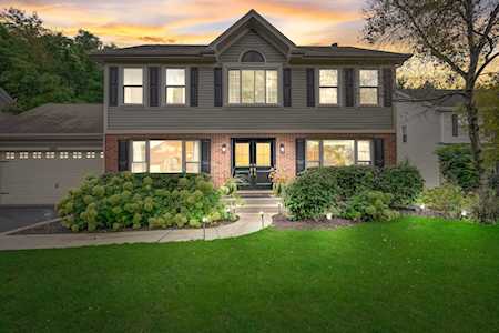 660 Brookstone Rd Grayslake, IL 60030
