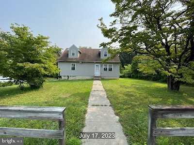 1388 New Brooklyn Rd Sicklerville, NJ 08081