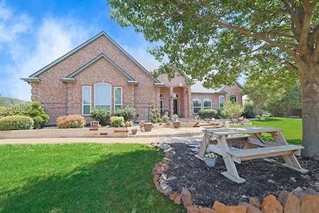 203 Colonial Court Double Oak, TX 75077