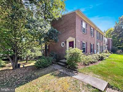6464 Blarney Stone Ct Springfield, VA 22152