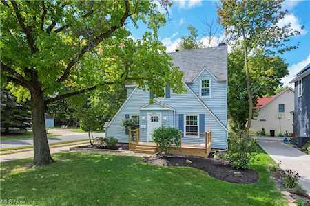 2060 Lakeview Ave Rocky River, OH 44116