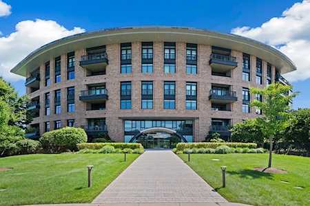 2400 Beacon #PH8 Boston, MA 02093