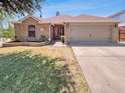 10924 Spring Tree Drive Balch Springs, TX 75180