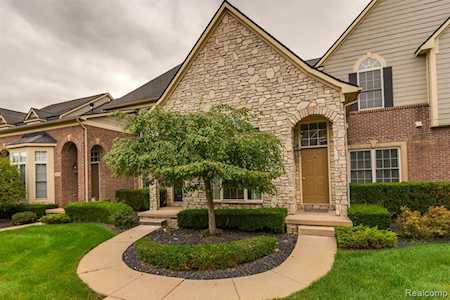1253 W Crystal Circle Canton Twp, MI 48187