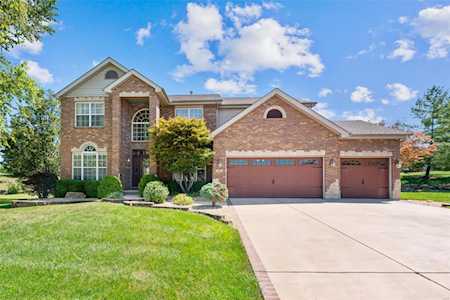 44 Rocky Brook Ct Lake St Louis, MO 63367