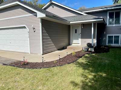 913 15th Avenue SE Forest Lake, MN 55025
