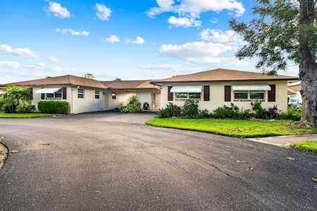 550 Sandpiper Circle Delray Beach, FL 33445