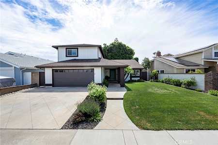 8412 Millbridge Circle Huntington Beach, CA 92646