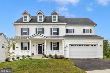 10219 Meadowridge Dr Myersville, MD 21773
