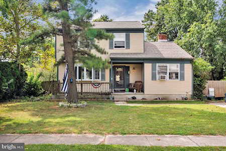 82 Deer Park Circle Blackwood, NJ 08012