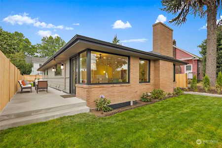 5719 35th Ave NE Seattle, WA 98105