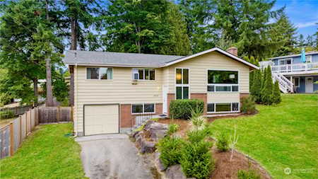 4503 243rd Place SW Mountlake Terrace, WA 98043