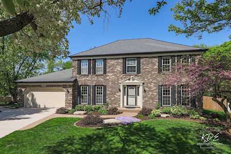 400 Braemar Ave Naperville, IL 60563