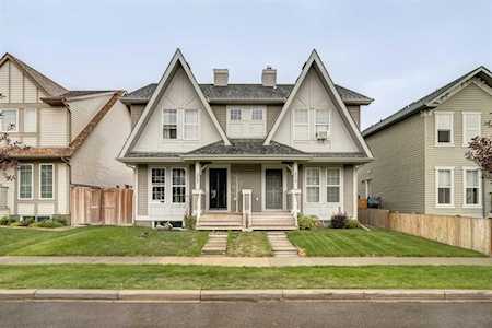 216 Elgin Meadows Park SE Calgary, AB T2Z 1B4