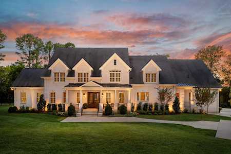 5639 Granny White Pike Brentwood, TN 37027