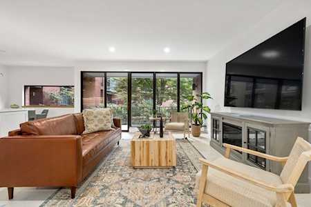 65 Grove St #147 Wellesley, MA 02482