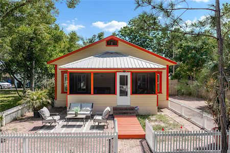 449 Louden Ave Dunedin, FL 34698