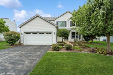 659 Juli Dr South Elgin, IL 60177