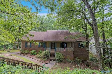 11228 SE Suncrest Drive Huntsville, AL 35803