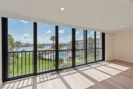 3000 N Gulf Shore Blvd #307 Naples, FL 34103
