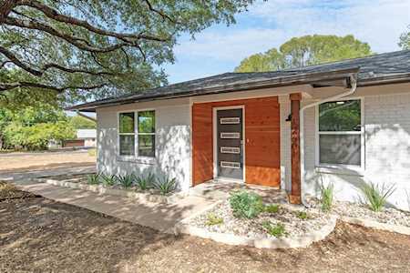 12601 Topper LN Manchaca, TX 78652