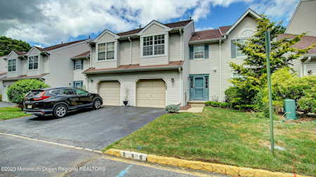 295 Century Way Manalapan, NJ 07726