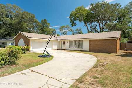 1835 Twelve Oaks LN E Neptune Beach, FL 32266