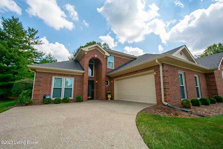 1303 Forest Garden Ct Louisville, KY 40223