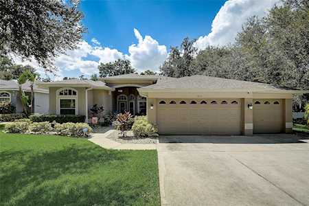 2010 Raven Manor Dr Dover, FL 33527