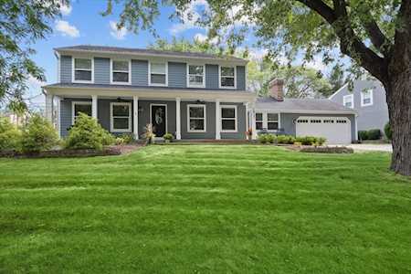 25W057 Mayflower Ave Naperville, IL 60540